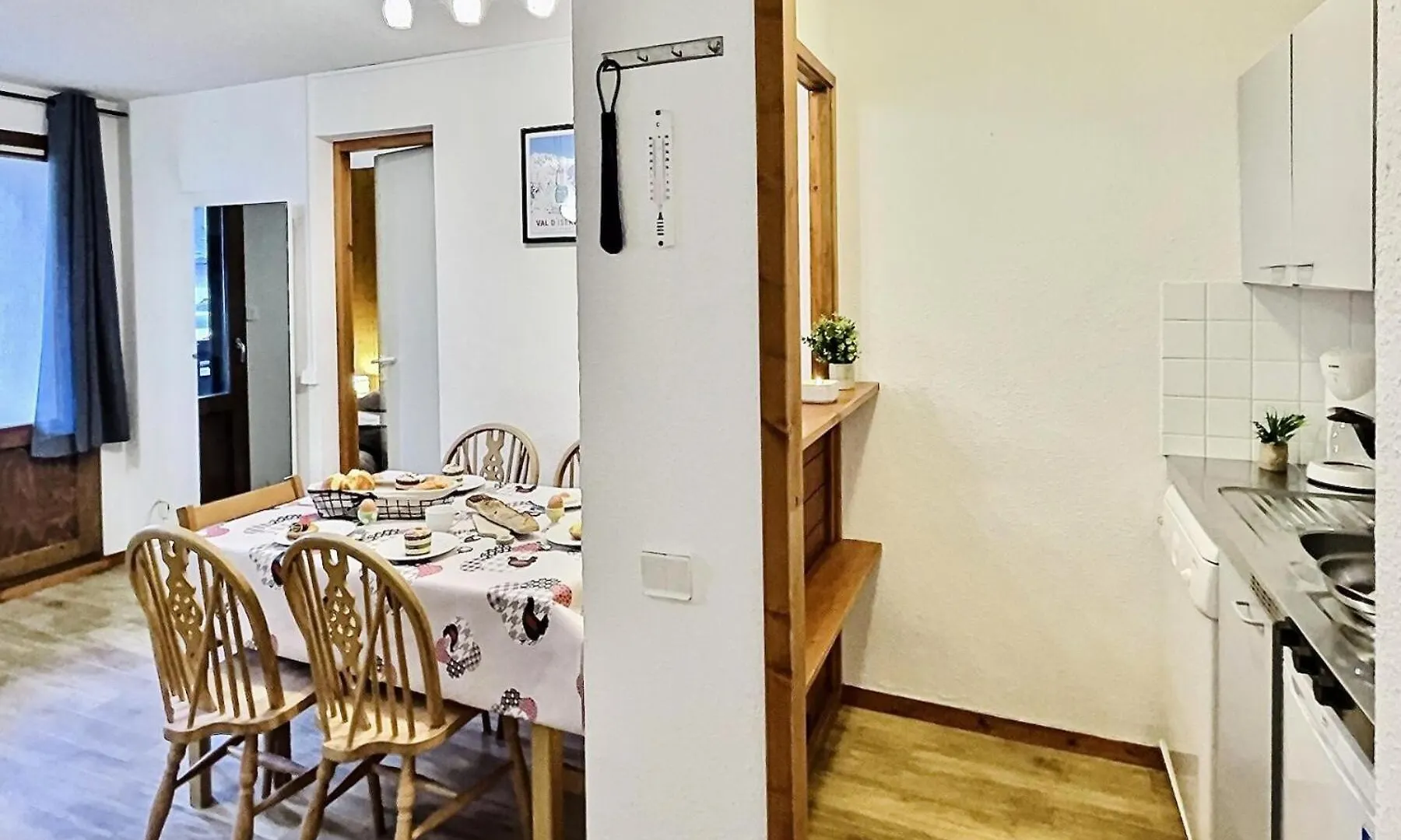 Apartment Residence Les Jardins De Val - Bel Appartement 6 Personnes, Avec 2 Salles De Bain, Situe A 350 M Du Centre Et 450 M Des Pistes Mae-4494 Val-d'Isere France