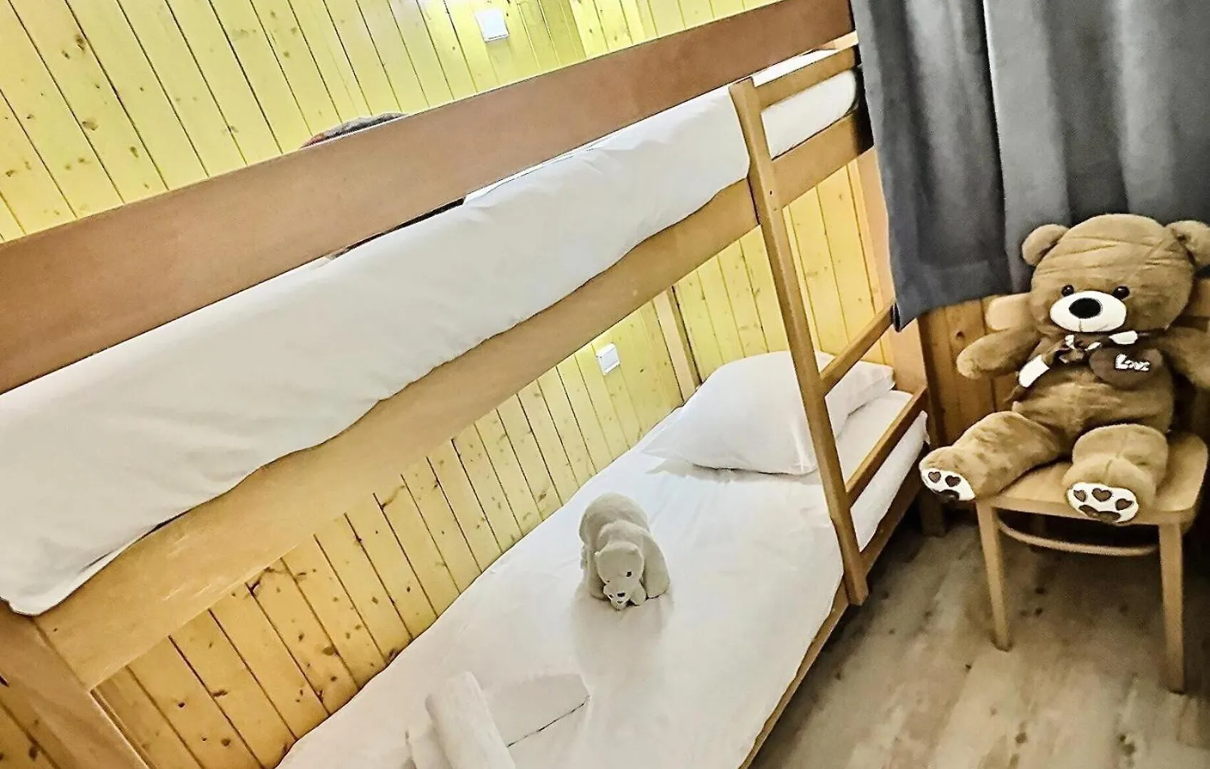 Apartment Residence Les Jardins De Val - Bel Appartement 6 Personnes, Avec 2 Salles De Bain, Situe A 350 M Du Centre Et 450 M Des Pistes Mae-4494 Val-d'Isere France